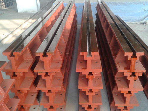 機床機身，地軌